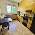 Апартаменты 5 Bedroom Center With Balcony Dorf - Self Checkin