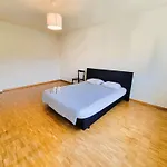 5 Bedroom Center With Balcony Dorf - Self Checkin Апартаменты Цюрих
