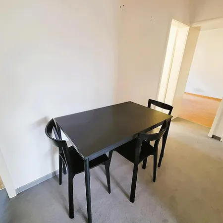 Apartment 5 Bedroom Center With Balcony Dorf - Self Checkin Zürich
