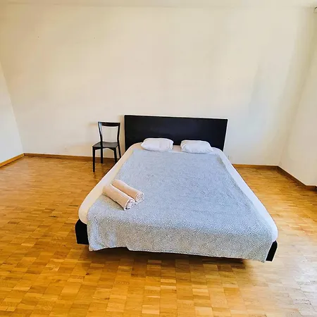 Apartment 5 Bedroom Center With Balcony Dorf - Self Checkin *