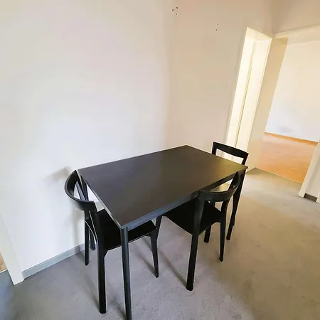 5 Bedroom Center With Balcony Dorf - Self Checkin