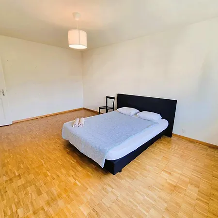 5 Bedroom Center With Balcony Dorf - Self Checkin