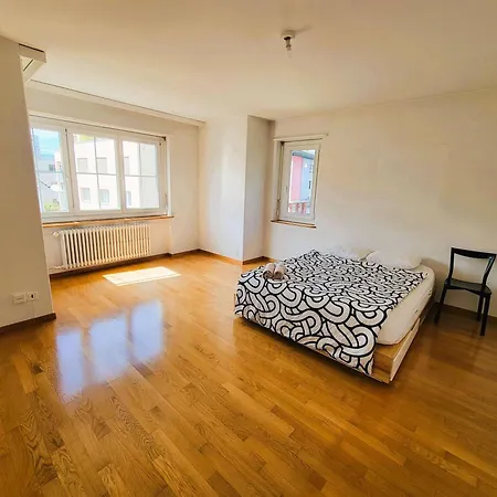 5 Bedroom Center With Balcony Dorf - Self Checkin Apartment *