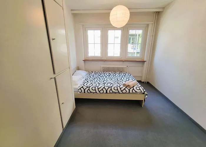 5 Bedroom Center With Balcony Dorf - Self Checkin 아파트 *