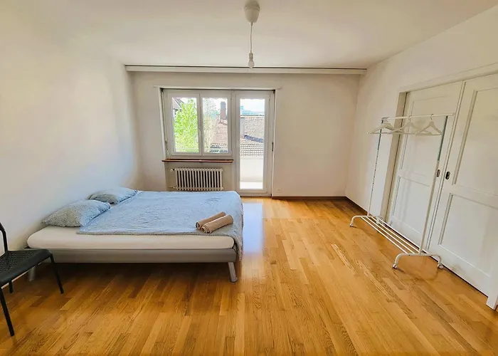 5 Bedroom Center With Balcony Dorf - Self Checkin * Zurich