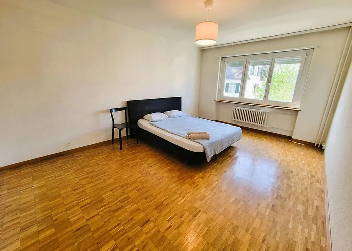 5 Bedroom Center With Balcony Dorf - Self Checkin Apartment *