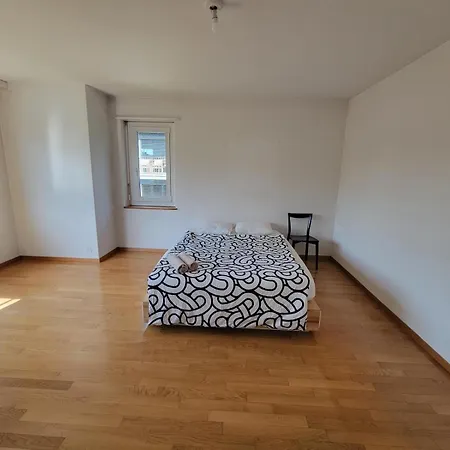 Apartment 5 Bedroom Center With Balcony Dorf