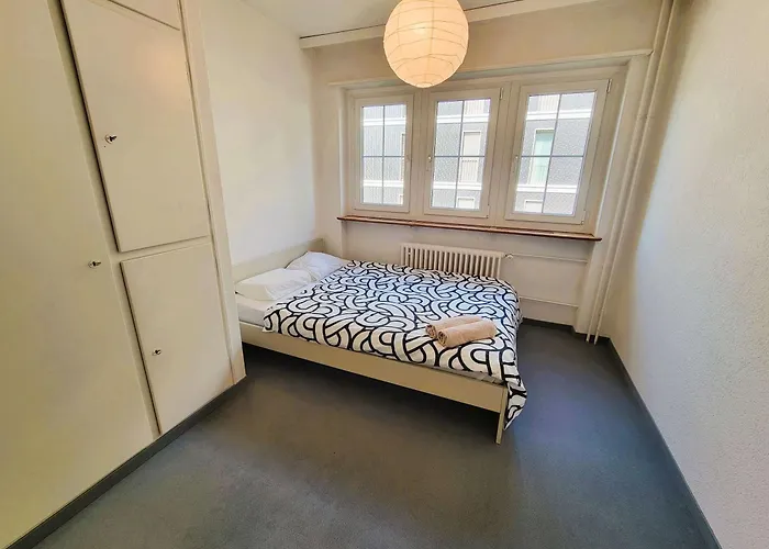 公寓 5 Bedroom Center With Balcony Dorf - Self Checkin 苏黎世