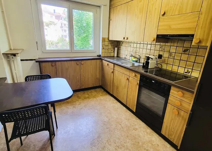 公寓 5 Bedroom Center With Balcony Dorf - Self Checkin