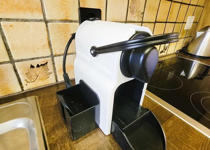 5 Bedroom Center With Balcony Dorf - Self Checkin 公寓