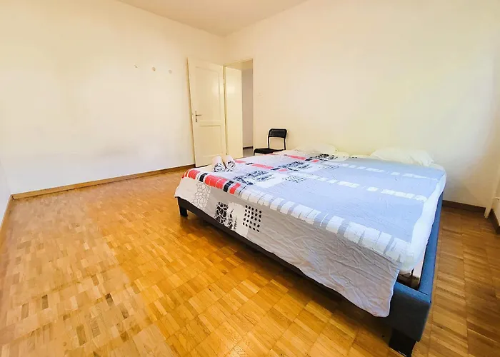 Apartament 5 Bedroom Center With Balcony Dorf - Self Checkin