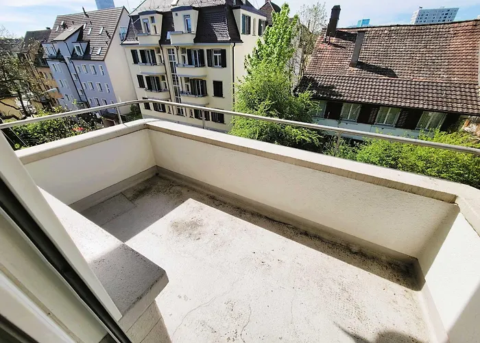 5 Bedroom Center With Balcony Dorf - Self Checkin Apartament *