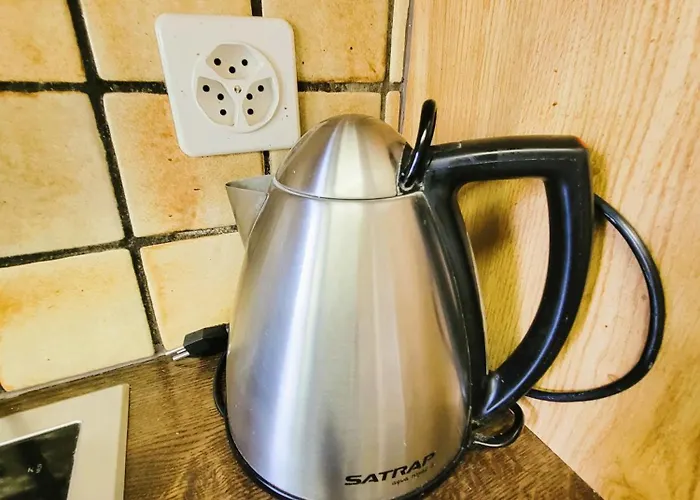 5 Bedroom Center With Balcony Dorf - Self Checkin Apartament Zurych